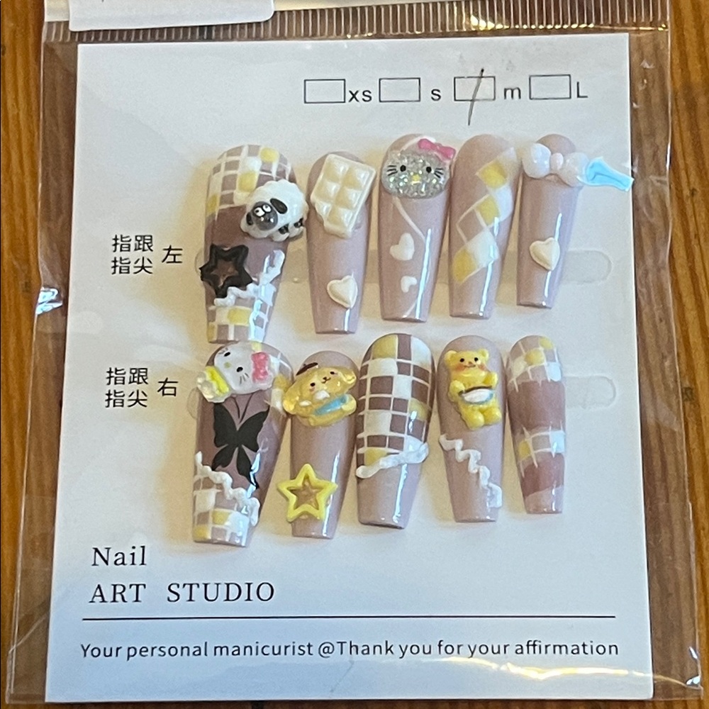 Cute Nail Art Press-Ons with Bear and Star Designs